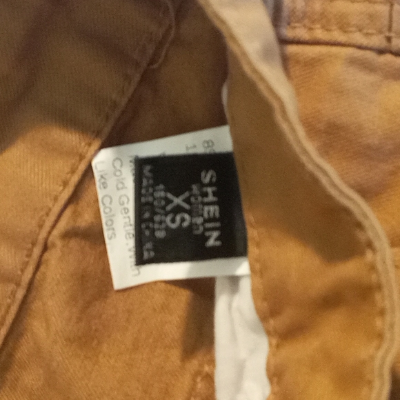 SHEIN High Waisted Slant Pocket Cargo Pants - Picture 5 of 5